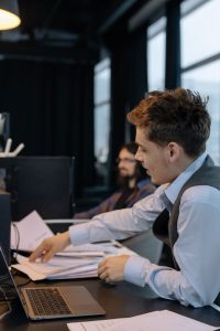 Mudança de cidade por trabalho compensa? Guia completo para decidir